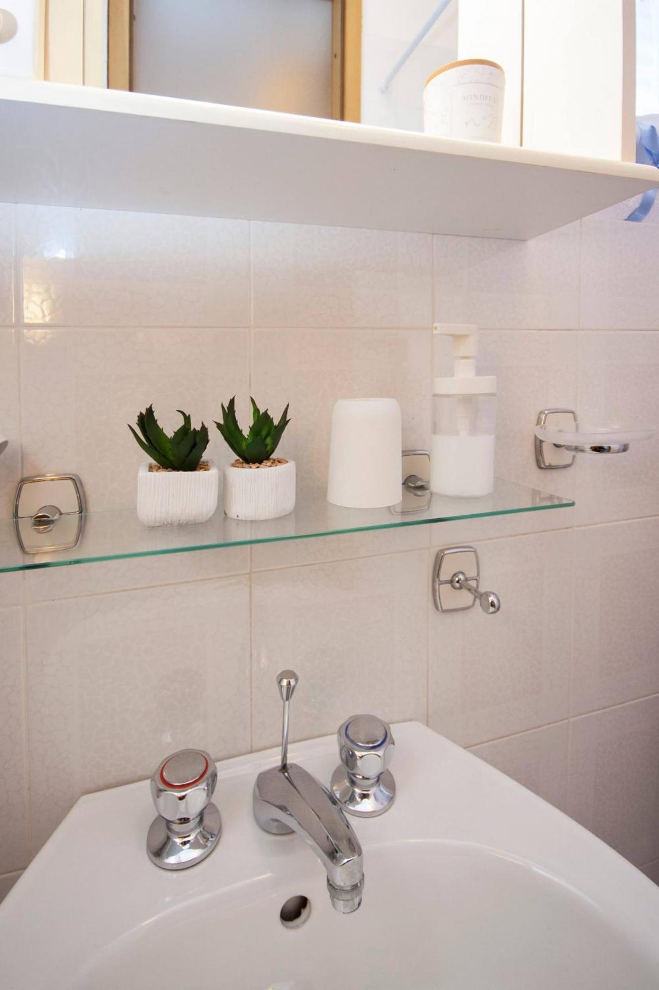 Family Apartments & Rooms Mikelin Primošten Екстериор снимка