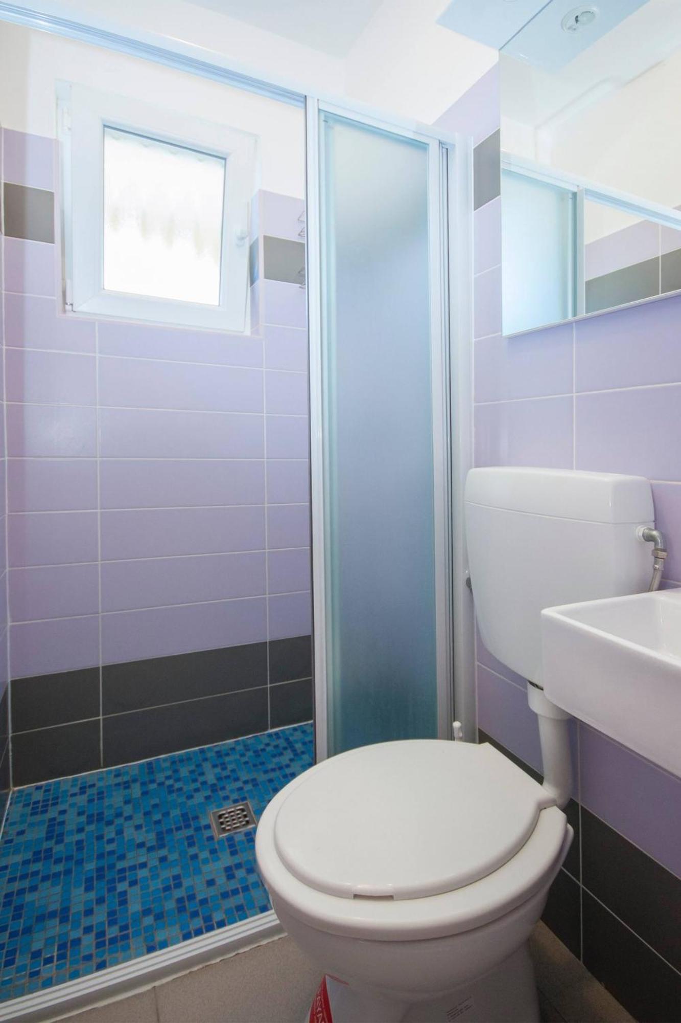 Family Apartments & Rooms Mikelin Primošten Екстериор снимка
