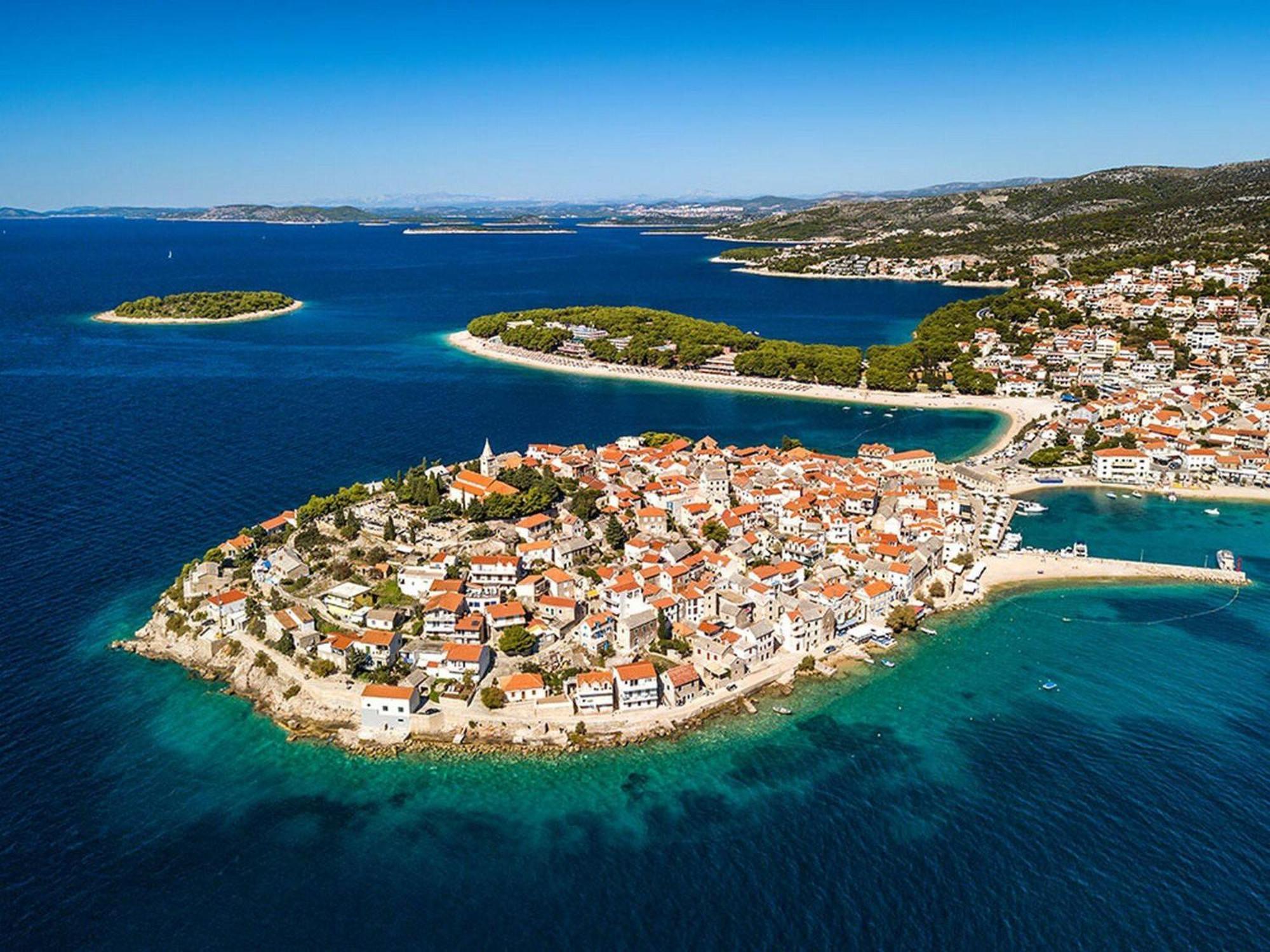 Family Apartments & Rooms Mikelin Primošten Екстериор снимка