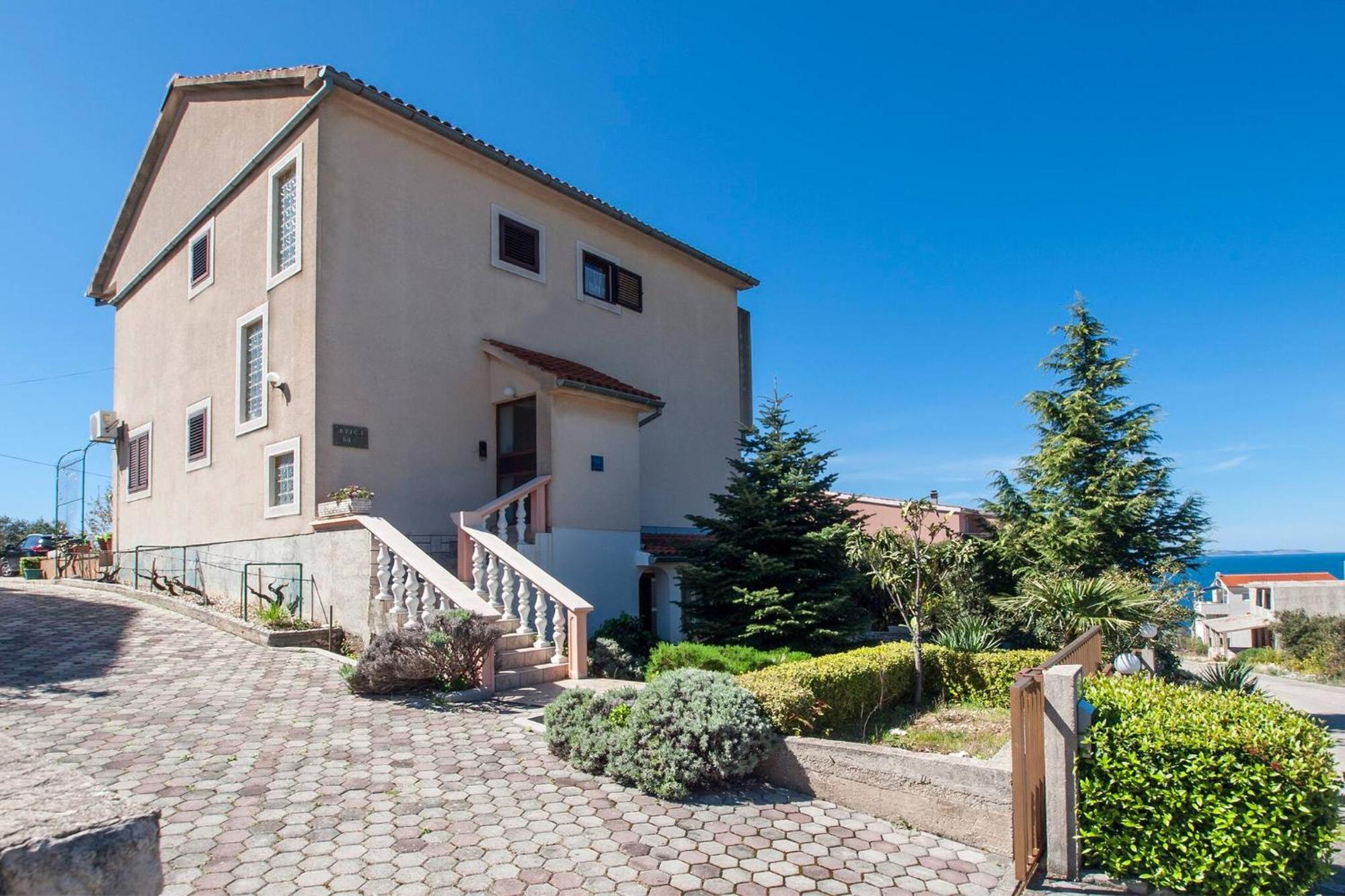 Family Apartments & Rooms Mikelin Primošten Екстериор снимка